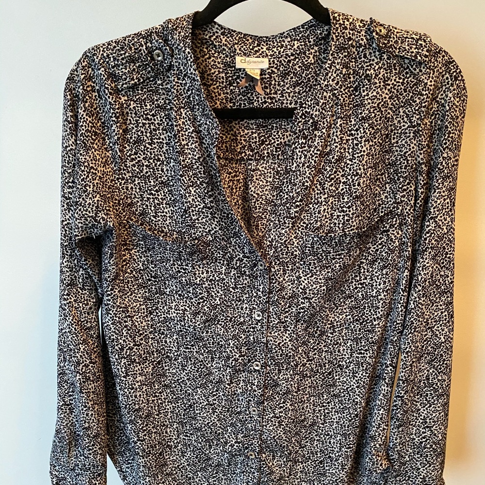 Beautiful dynamite blouse!